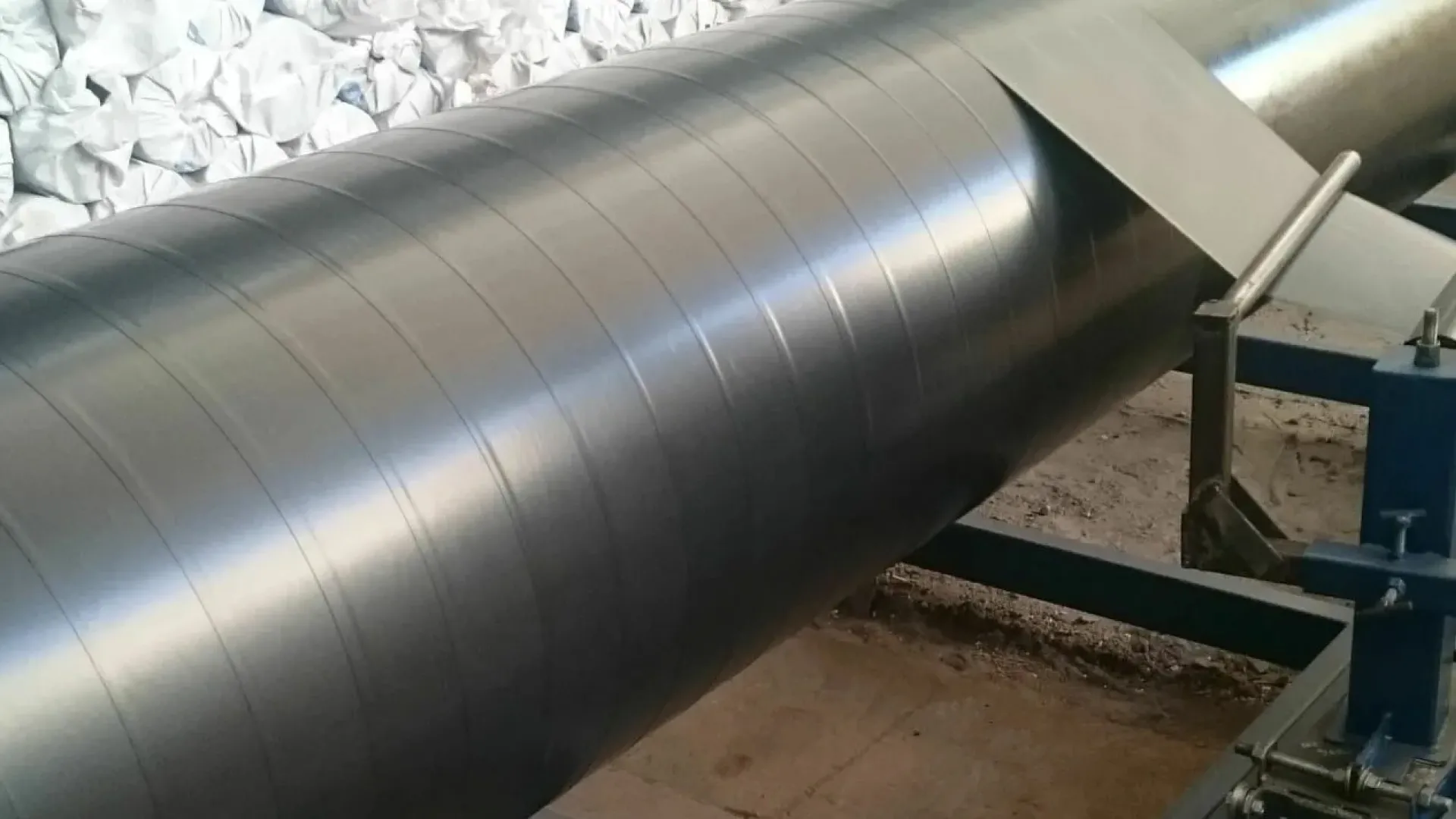 Пленка для изоляции полимерно-битумная труба магистральная