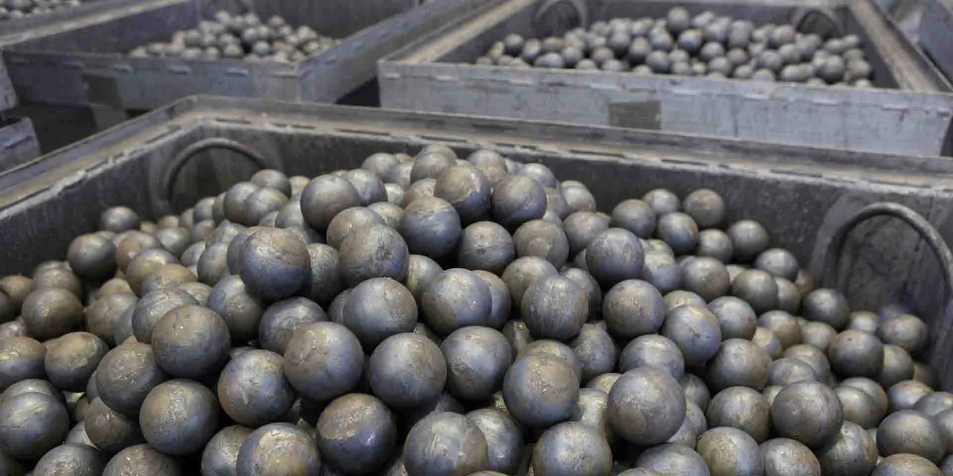 Помольные шары  90 мм сталь